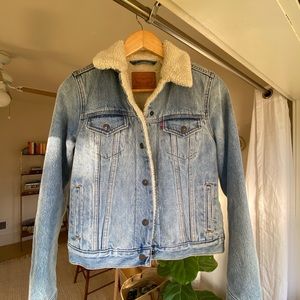 Classic Levi’s Sherpa jacket